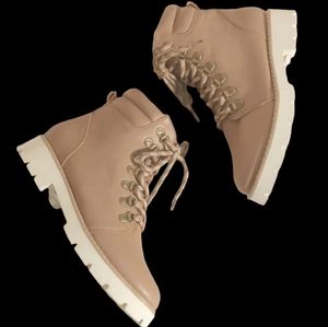 Oasis Society Lug Sole Combat Boots Beige/ Latte Size 9